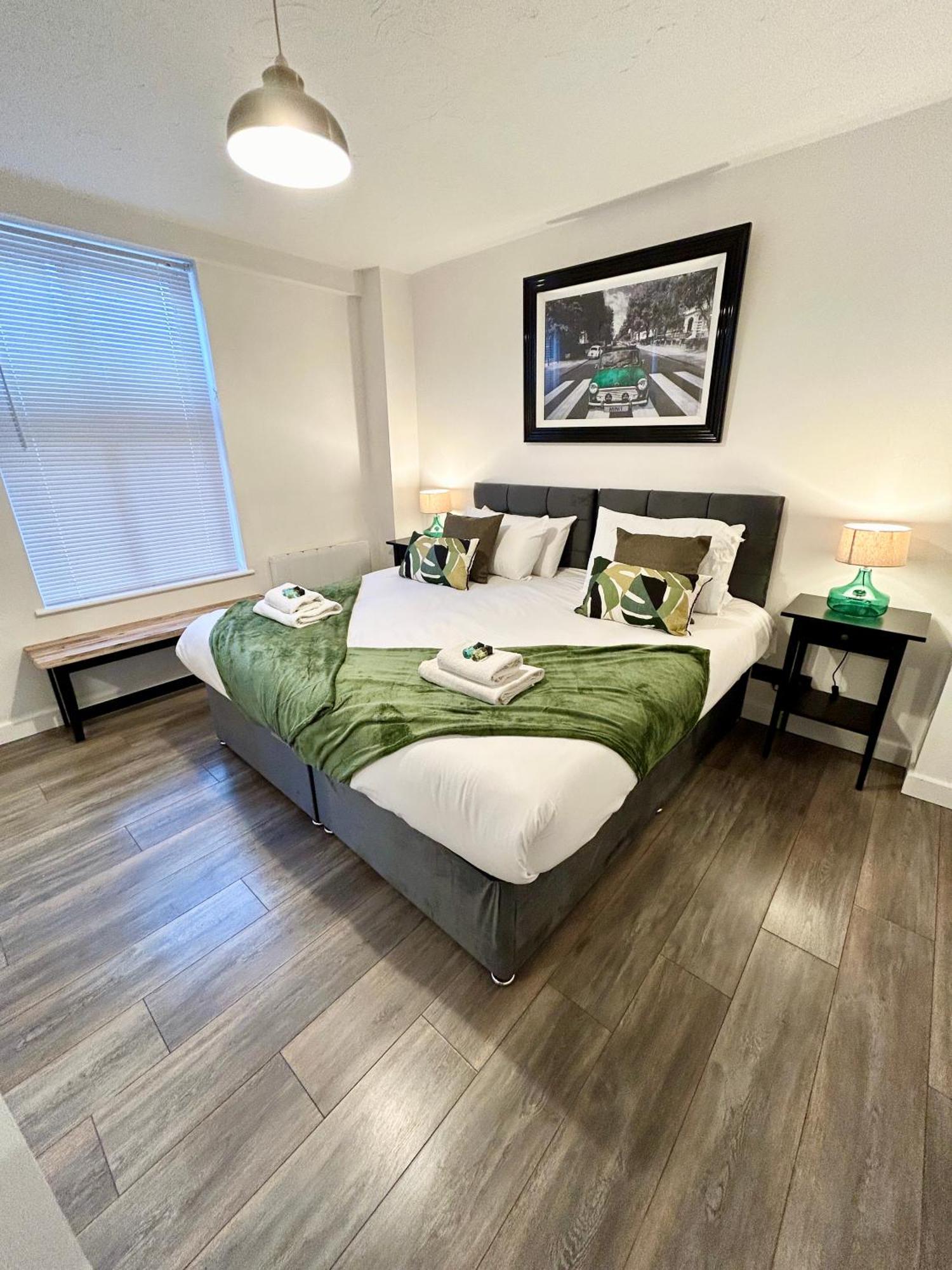 Spacious 3 Bedroom Apartment Close To Marina, 2 Parking Spaces, Kingsize Or Single Beds Southampton Exterior foto